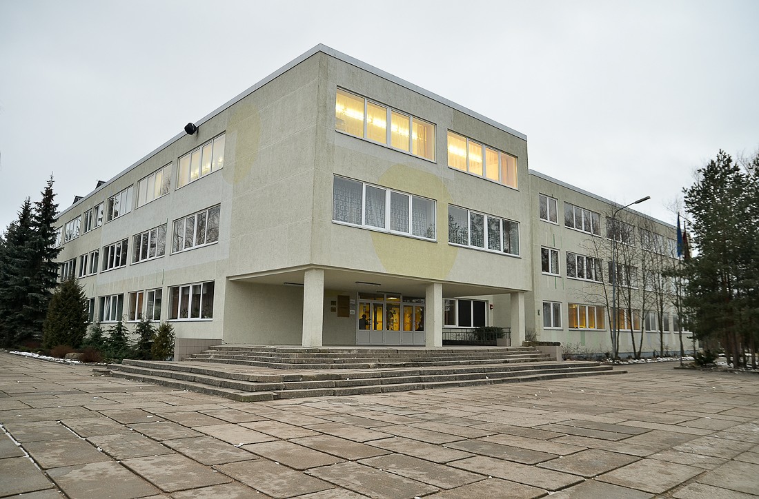 Liepājas A.Puškina 2.vidusskola svin 70 gadu jubileju