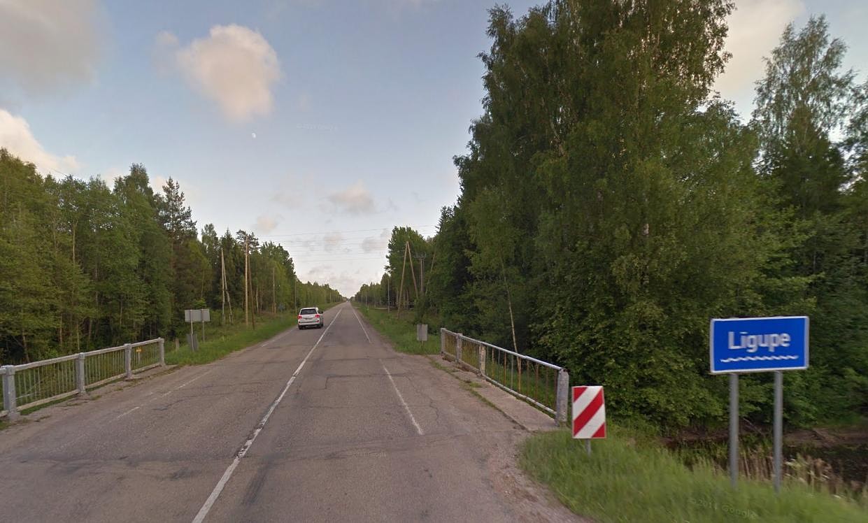 Atjauno Līgupes tiltu