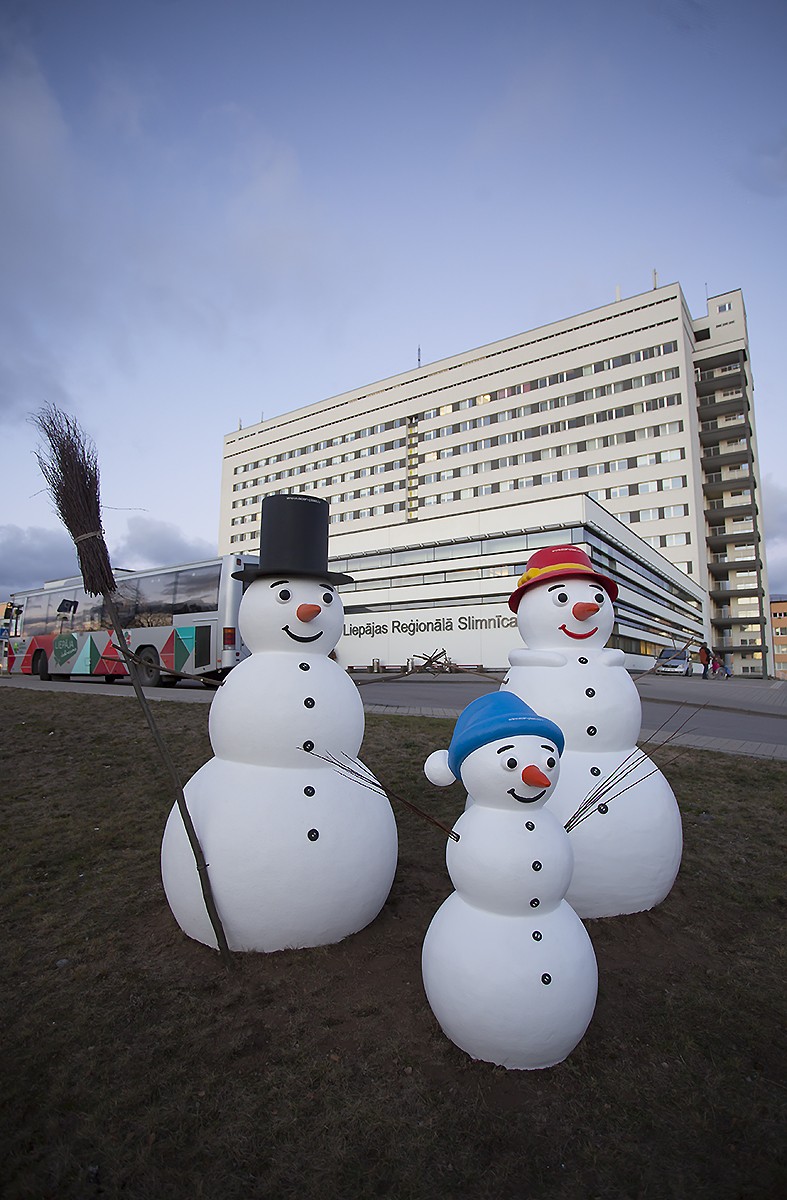 Liepājas svētku rotājumus papildinās dekoratīvi sniegavīri