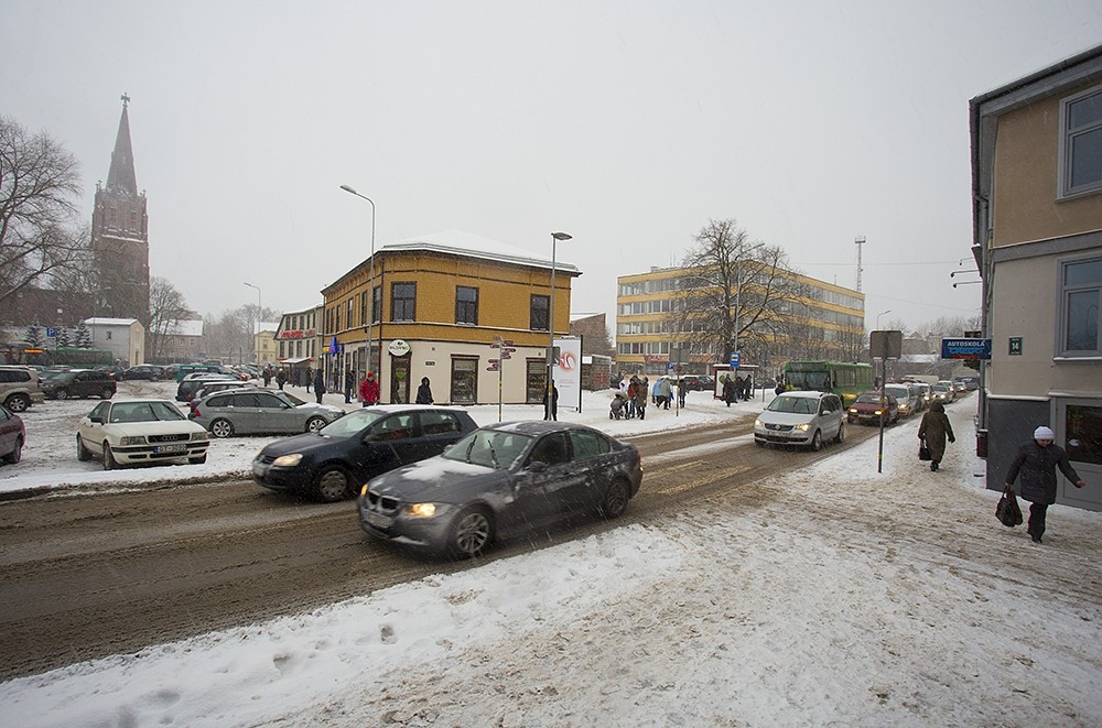 Kurzemē gaidāma spēcīga snigšana
