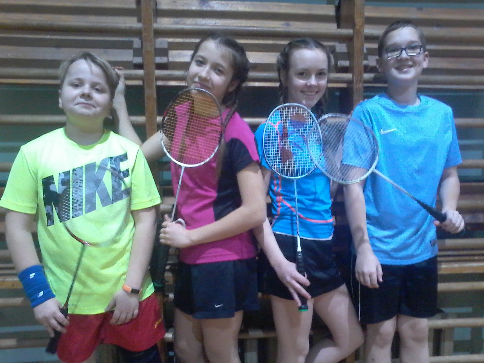 Badmintonisti izcīna zeltu, sudrabu un bronzu