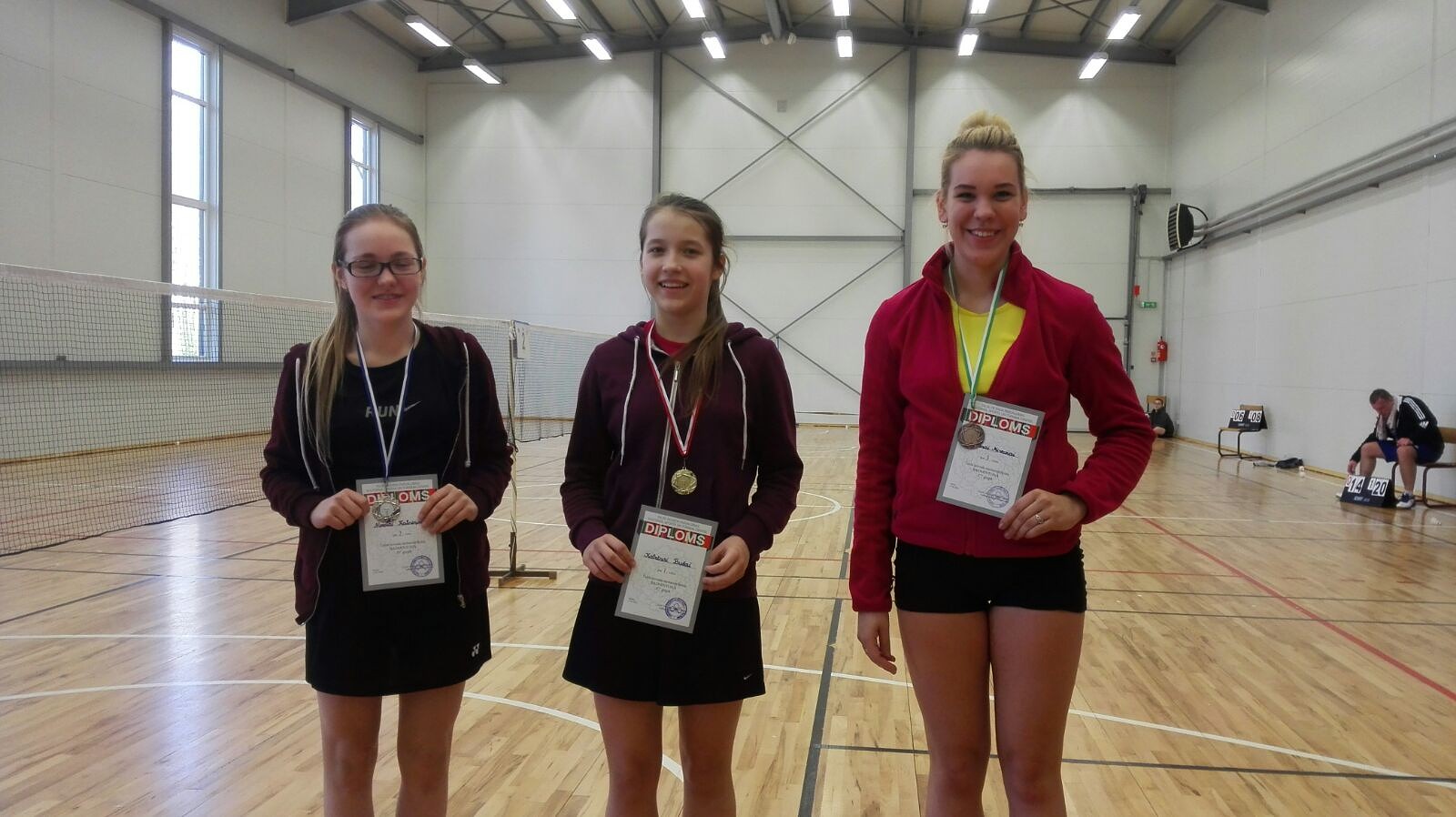 Badmintonisti triumfē Talsos