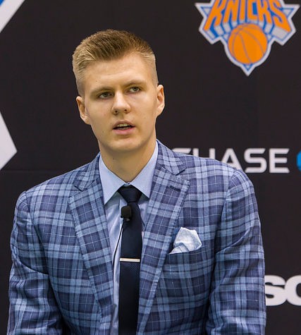 Pieņems Porziņģa dāvanu – basketbola laukumu