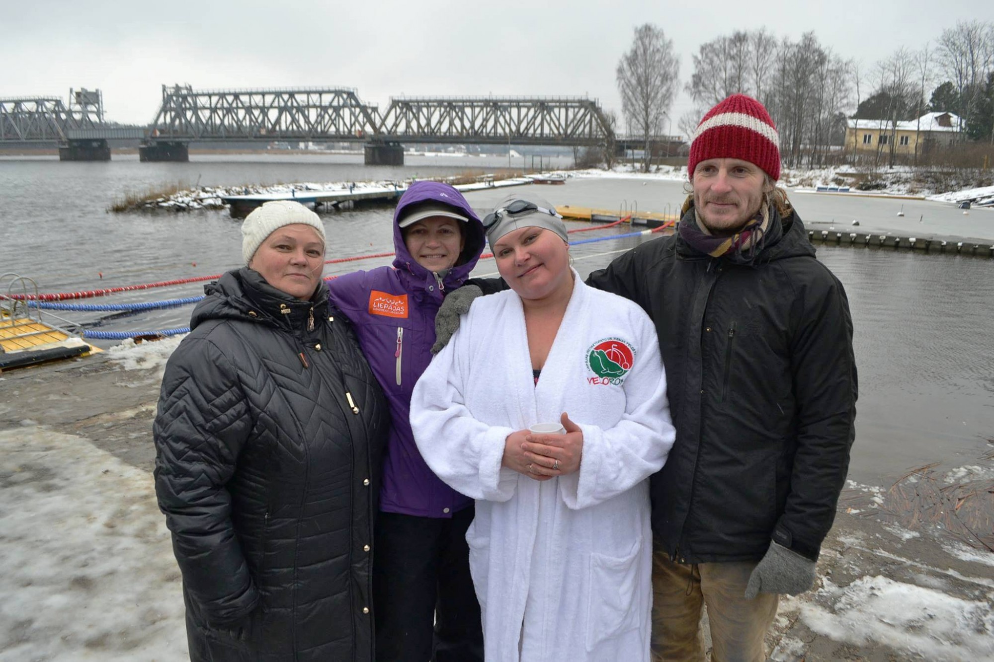Liepājnieki Latvijas ziemas peldētāju atklātajā čempionātā izcīna sešas medaļas