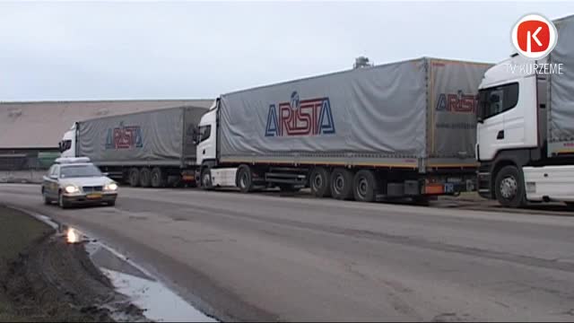 Kravas automašīnas no Krievijas “iestrēgst” Liepājas ostā