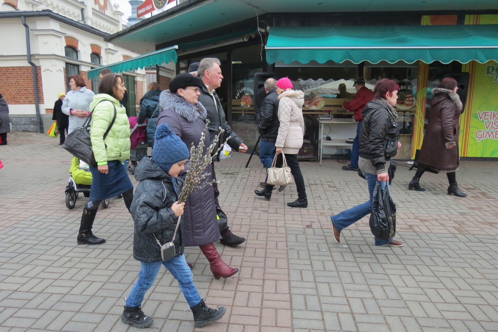 Lieldienu tirdziņos akcents uz Lieldienu atribūtiem