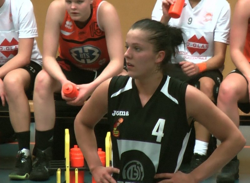 Latvijas izlases basketboliste Rozenberga pievienojas “Vega 1″/”Liepāja” komandai