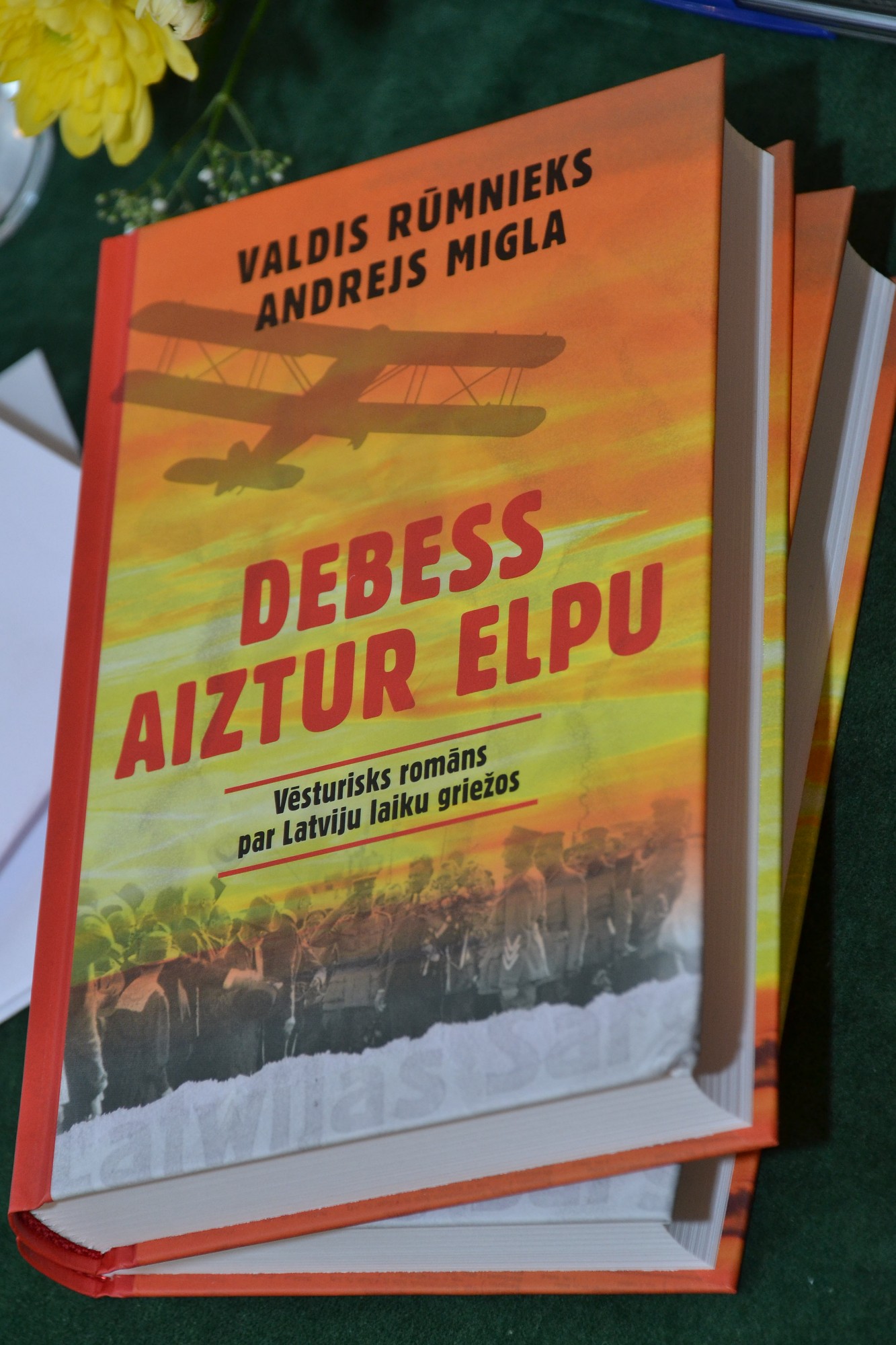 Pretrunu kamola dinamiskais šķetinājums