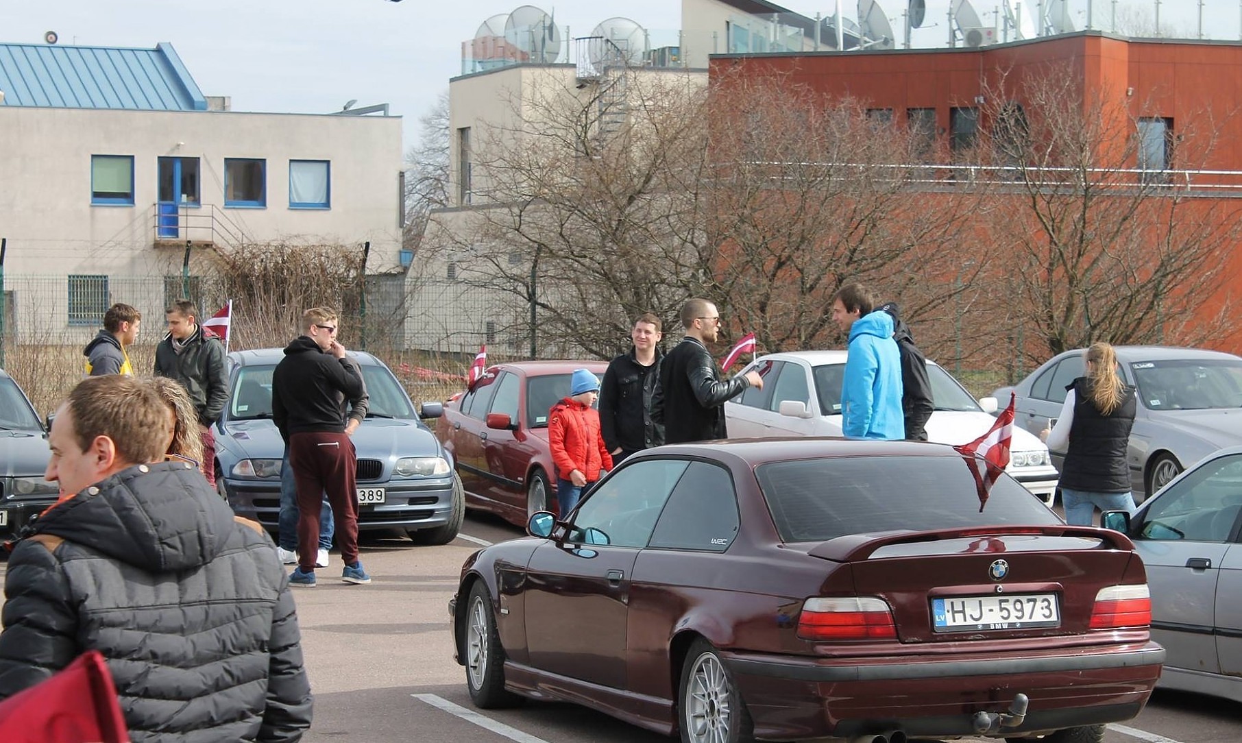 “Amber City BMW” apdāvinās patversmes dzīvniekus