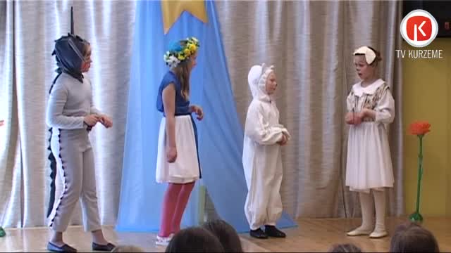 Ezerkrasta sākumskolas skolēni  piedalās Latvijas skolu teātru kolektīvu konkursa 2.kārtā