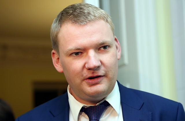 “Vienotības” Liepājas un Saldus nodaļu vadītāji atbalsta Smiltēna kandidatūru partijas priekšsēdētāja amatam