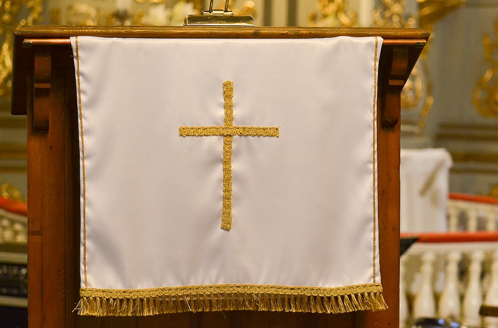 Papildināts – Luterāņi par Liepājas diecēzes bīskapu ievēl prāvestu Hansu Jensonu