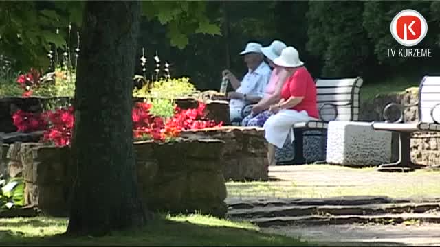 Vēsturiska dobe vai koki Jūrmalas parkā? 