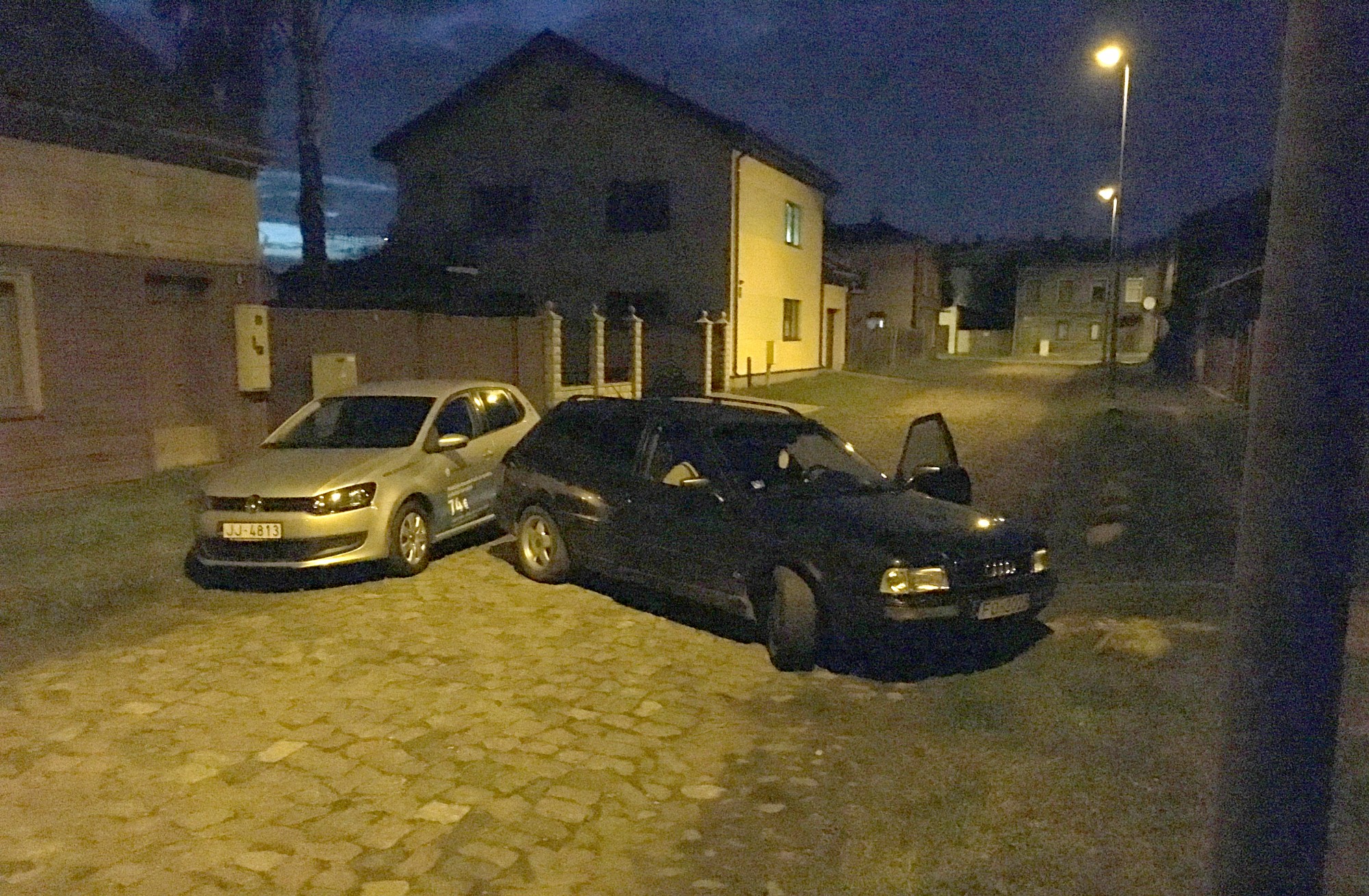 Kaimiņi nevar sadalīt brauktuvi Egļu ielā