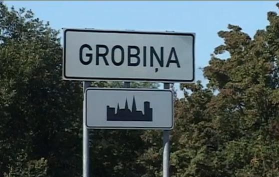Liepājniekiem nepatīk jaunā ceļa zīme