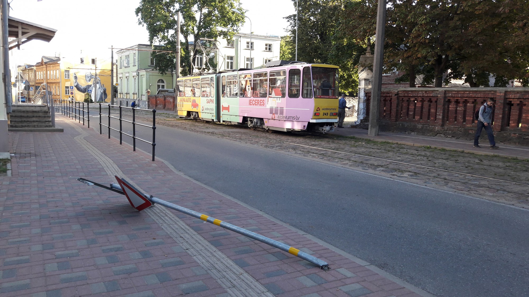 ”Nogulda” ceļa zīmi