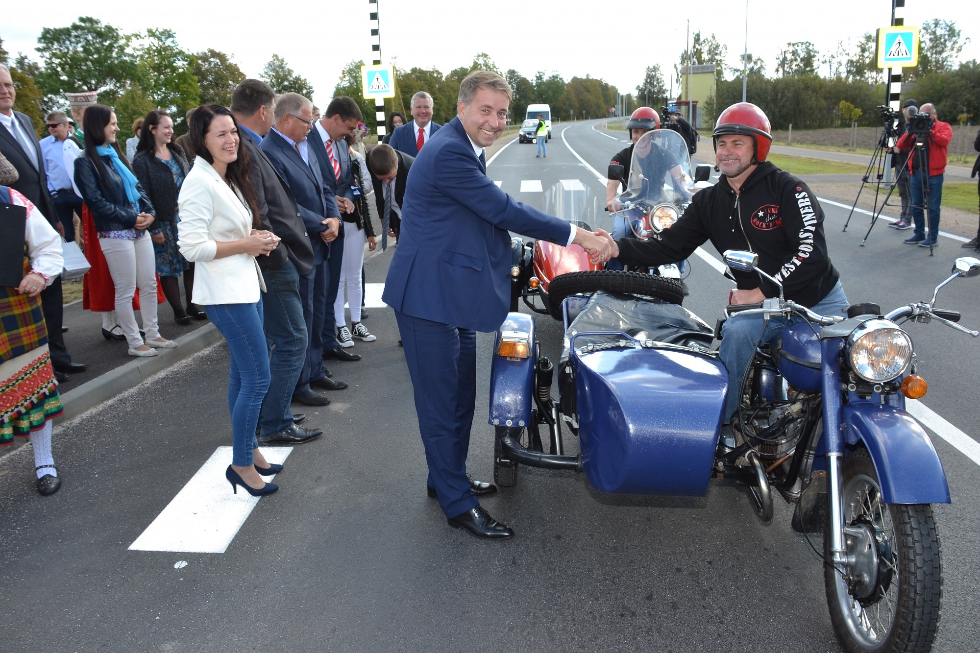 Papildināts – Oficiāli atklāj autoceļa Liepāja – Lietuvas robeža rekonstruēto posmu
