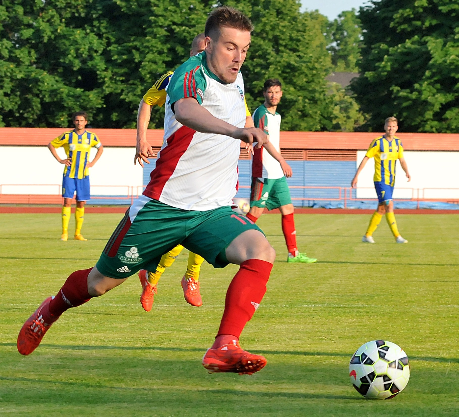 Savaļnieks neatgriezīsies, komplektācija rit pilnā sparā