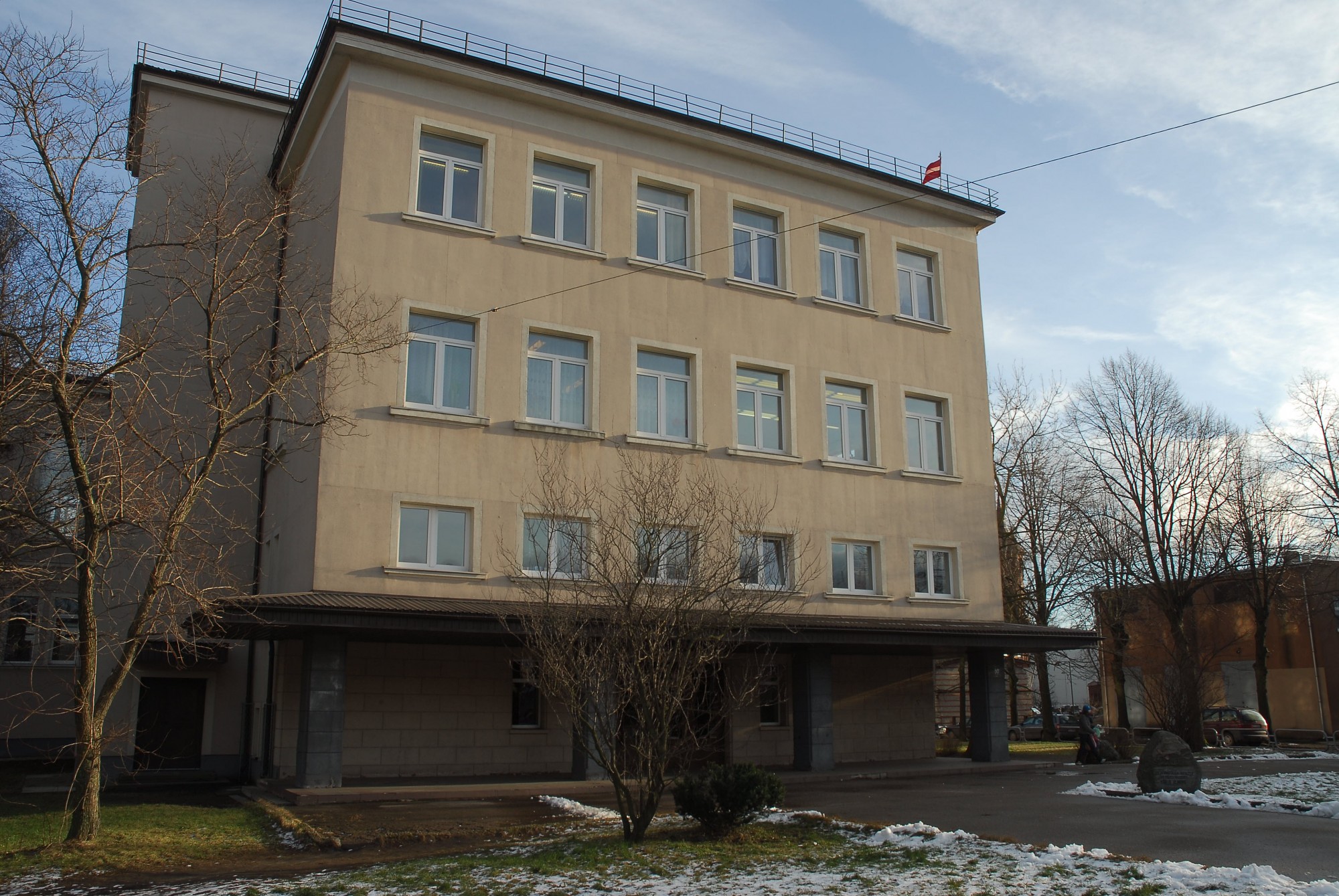 Akcijas “Pastāsti par savu skolotāju!” noslēguma pasākumā atvērs grāmatu par Robertu Akermani