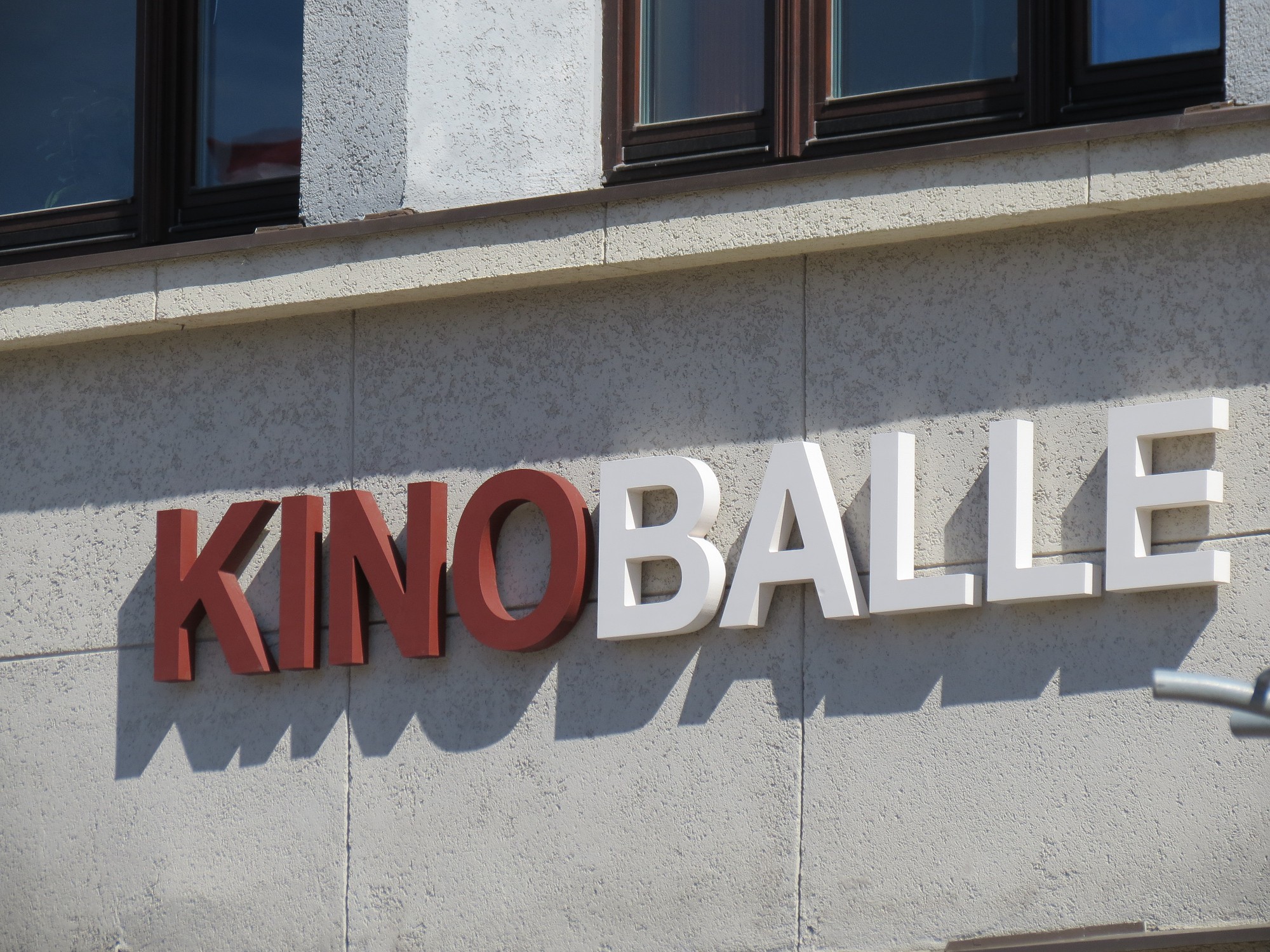 Kinoteātra “Balle” bijusī īpašniece SIA “Kino Balle” kļūst par SIA “irLiepāja.lv”