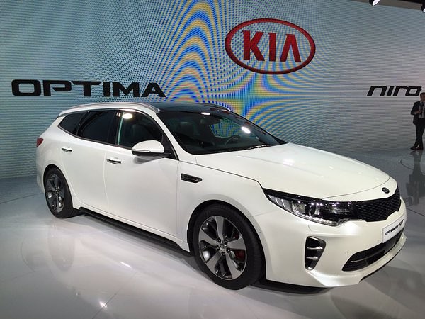 Testa braucieniem Liepājā pieejams KIA OPTIMA SW