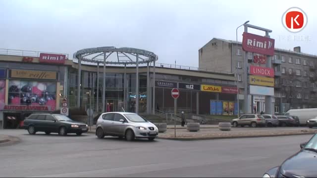 Nesagaidot ekspertu slēdzienu par ēkas drošību, t/c ”Ostmala” turpina darbu