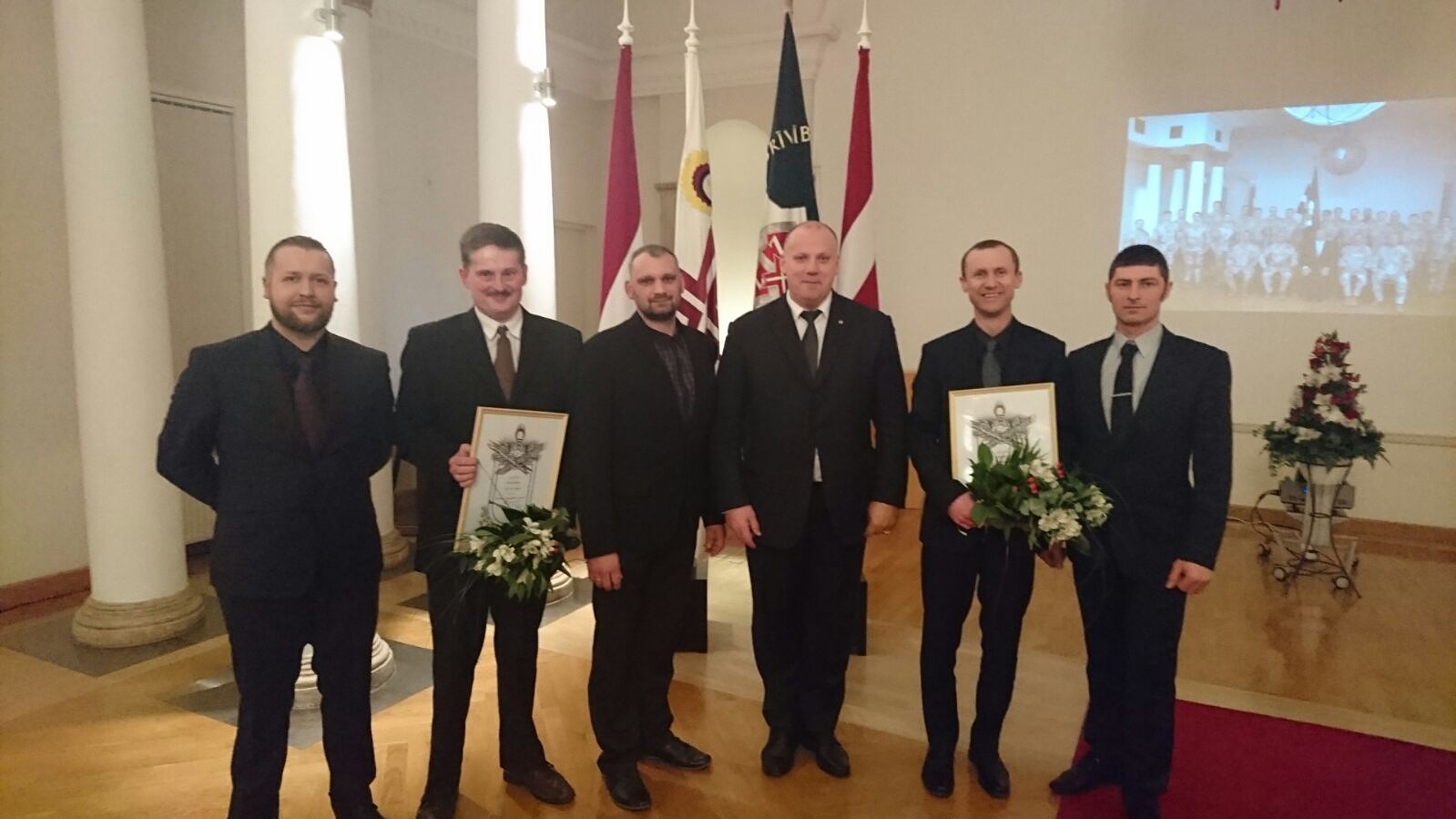 Saņem Aizsardzības ministrijas goda rakstu