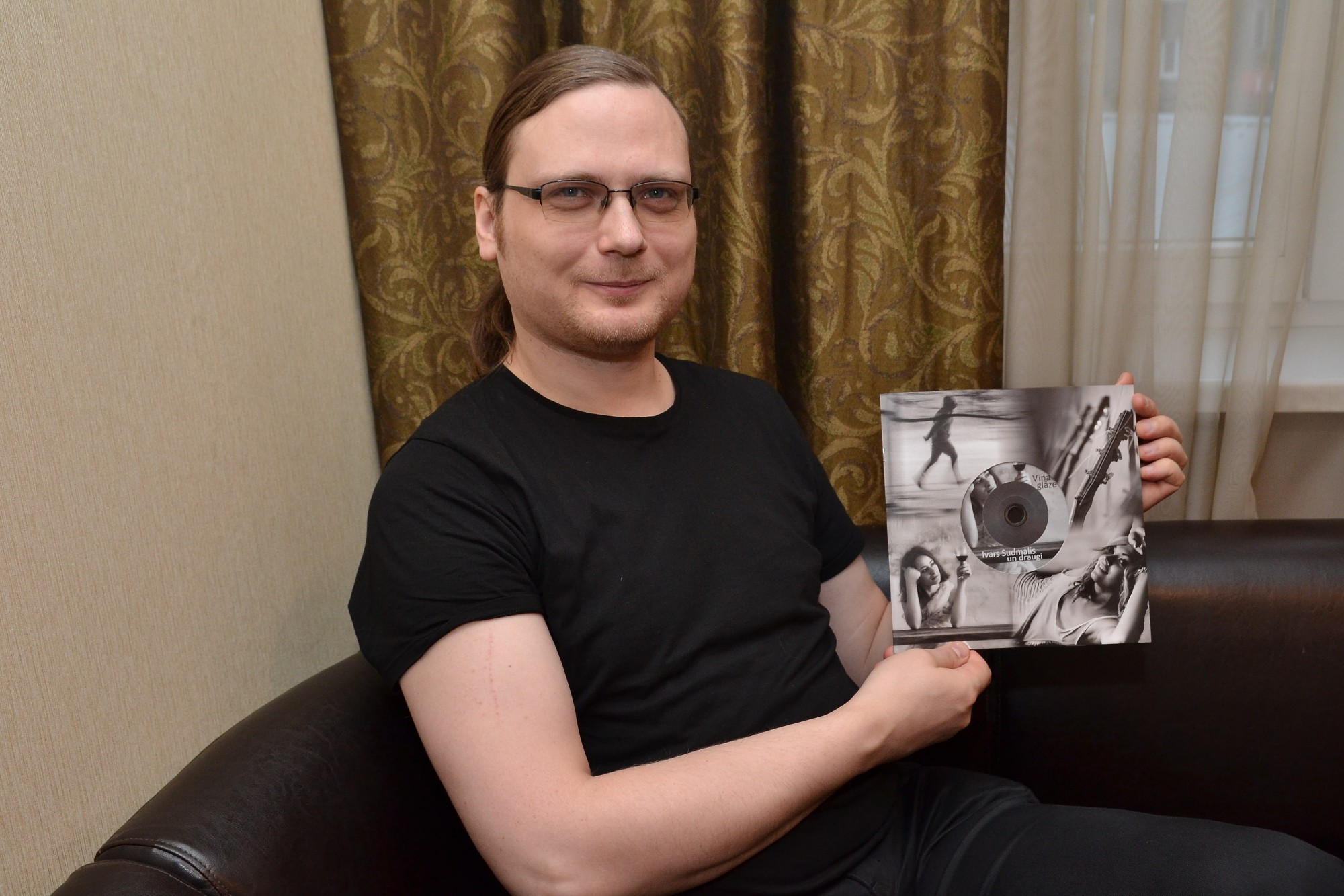 “Vīna glāze” romantiķa jubilejā