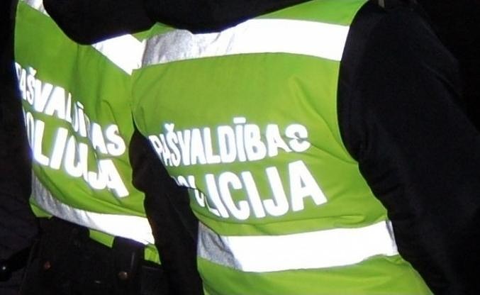 Vajadzīgs policijas inspektors