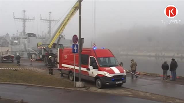 Liepājas ostā nogrimst zvejas kuģis