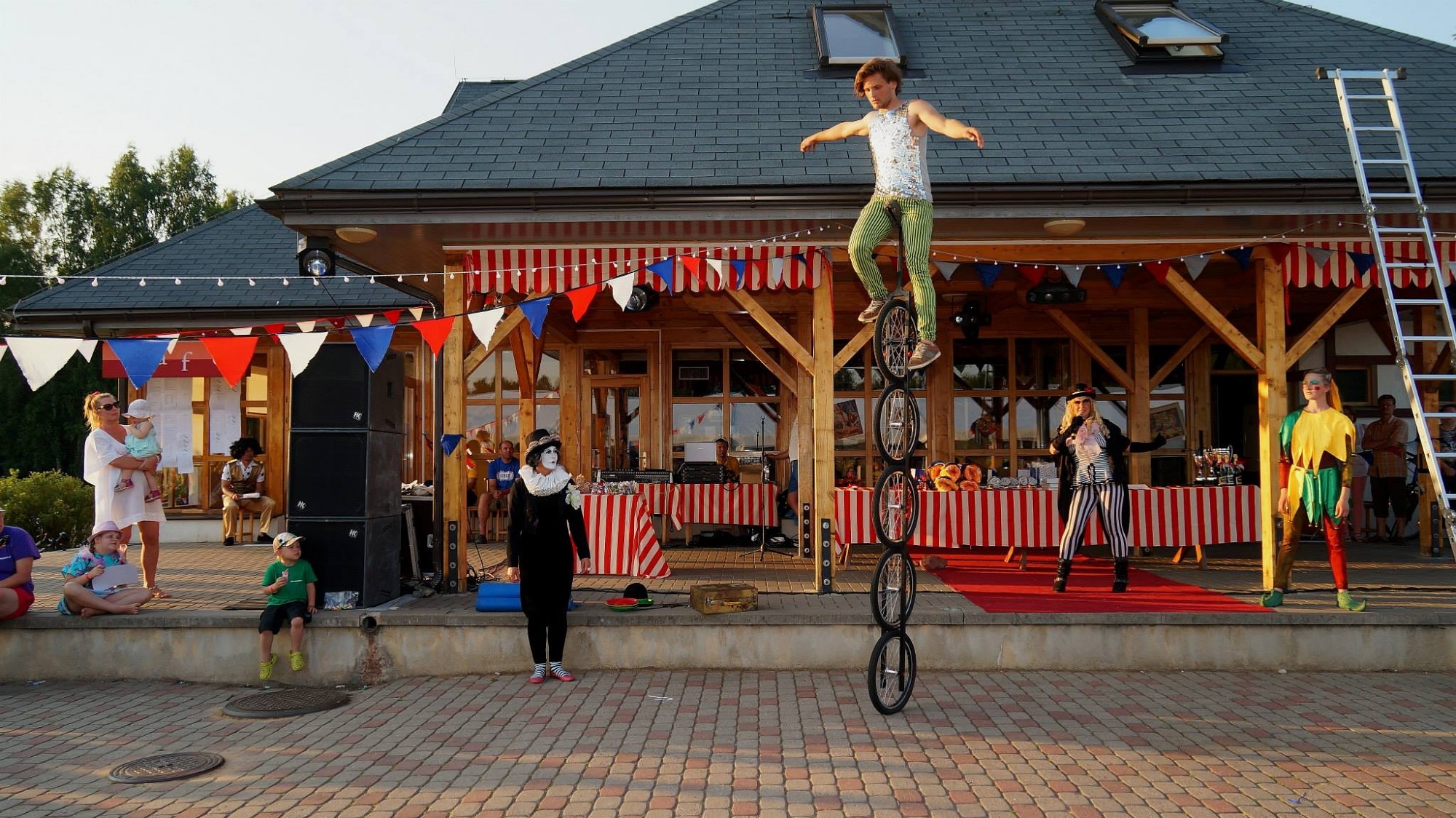 Cirks “Beztemata” atzīmē 15 gadu jubileju