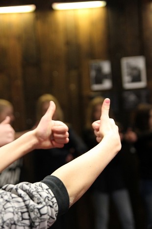 Jaunie talanti startēs “Open stage” un dzejas slamā