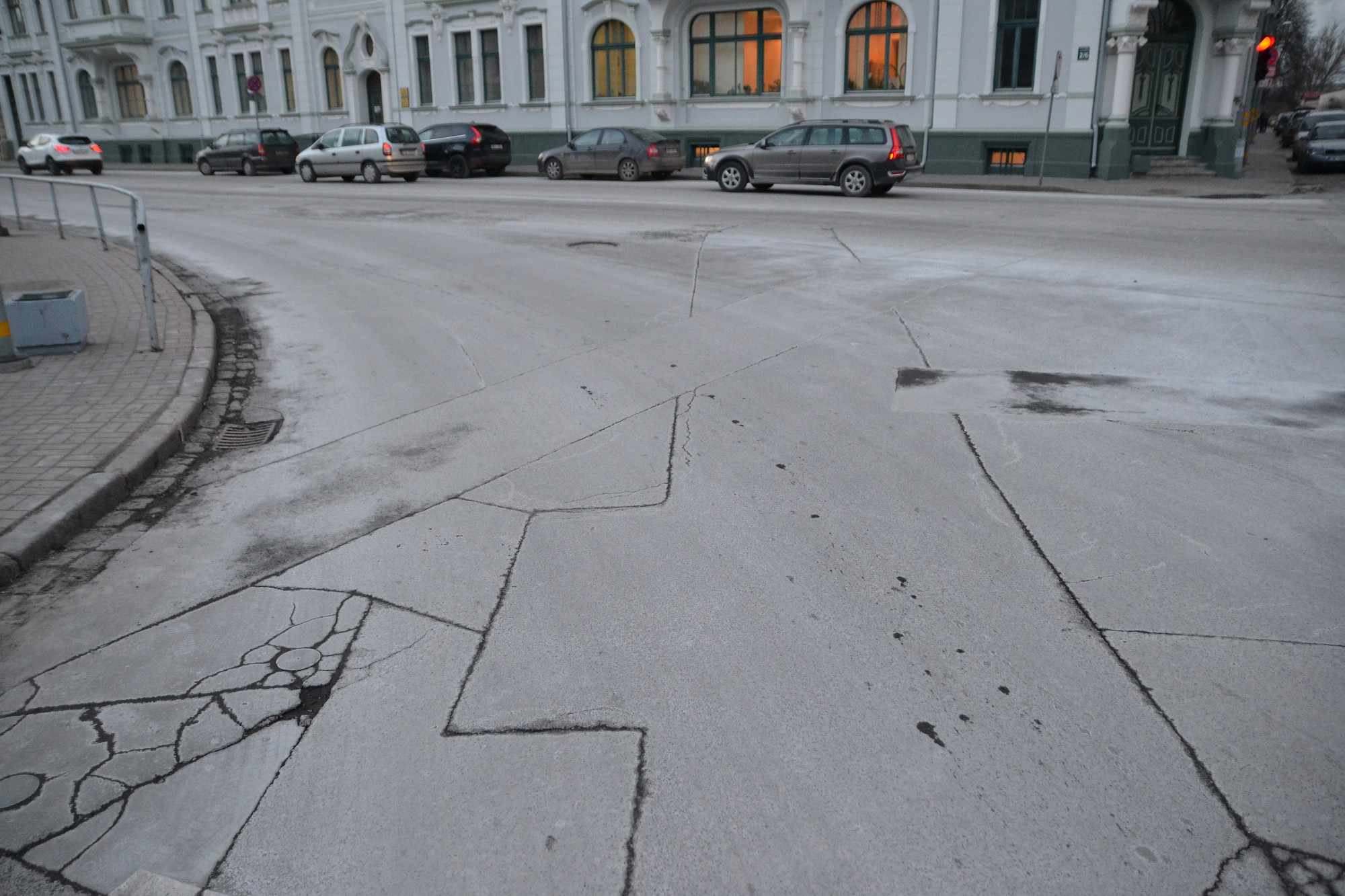 Kāpēc Liepājas ielas ir baltas?