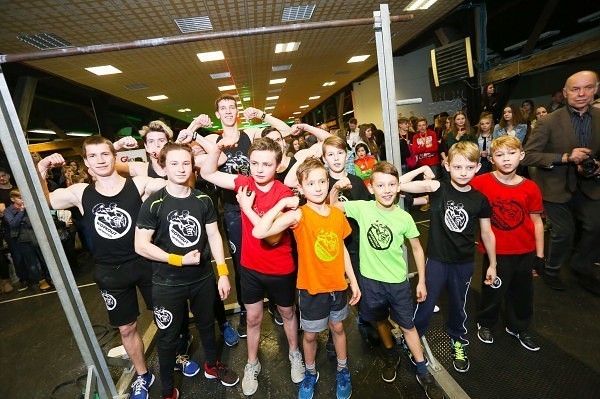 Svinīgā gaisotnē Liepāja kļūst par jauniešu galvaspilsētu