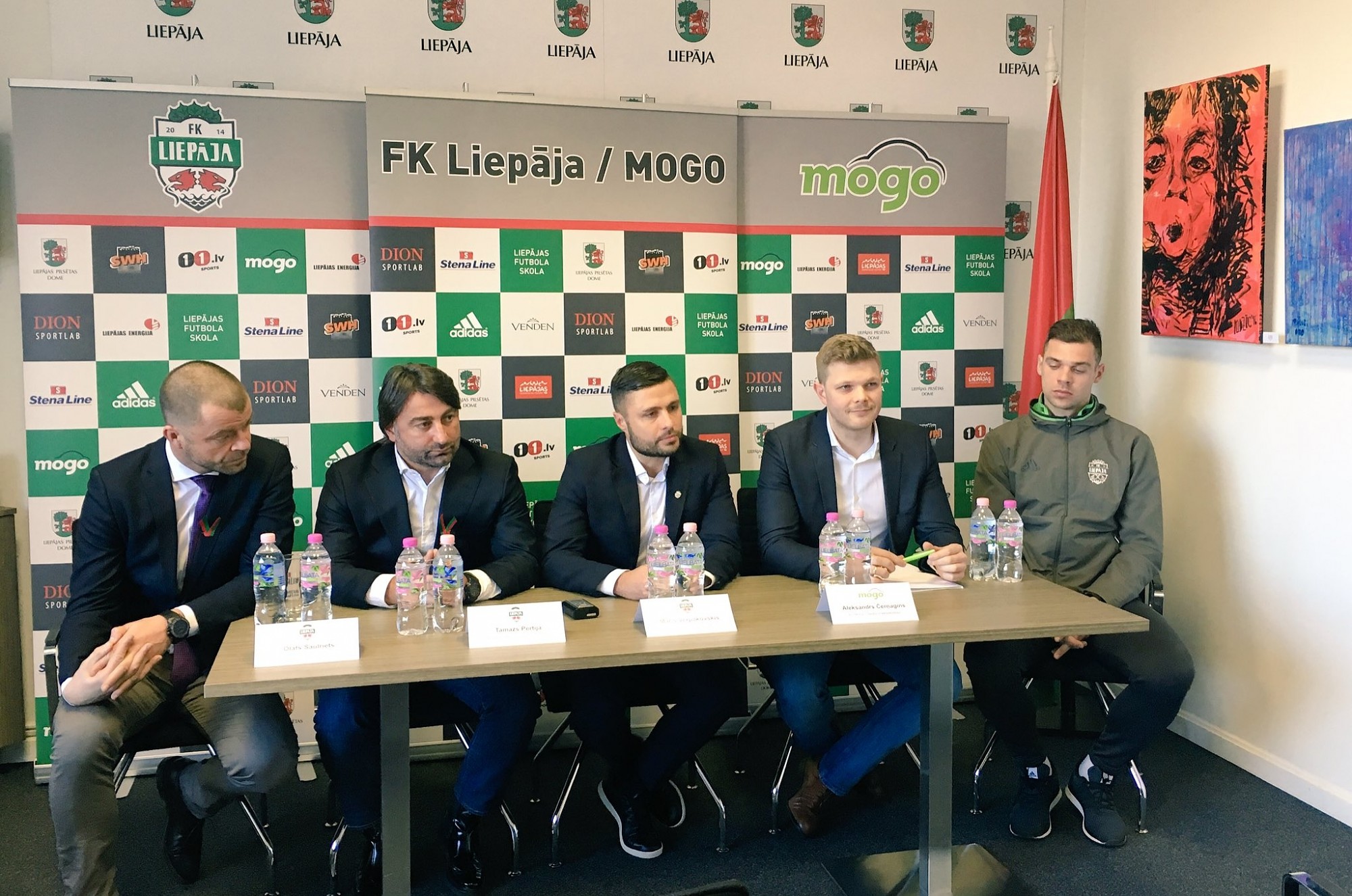 Futbola jaunā jaunā izkārtne – “Liepāja/Mogo”. Budžets – 800 000 eiro (papildināts)