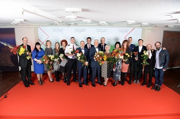 Svinīgā ceremonijā apsveikti Goda un Gada liepājnieki