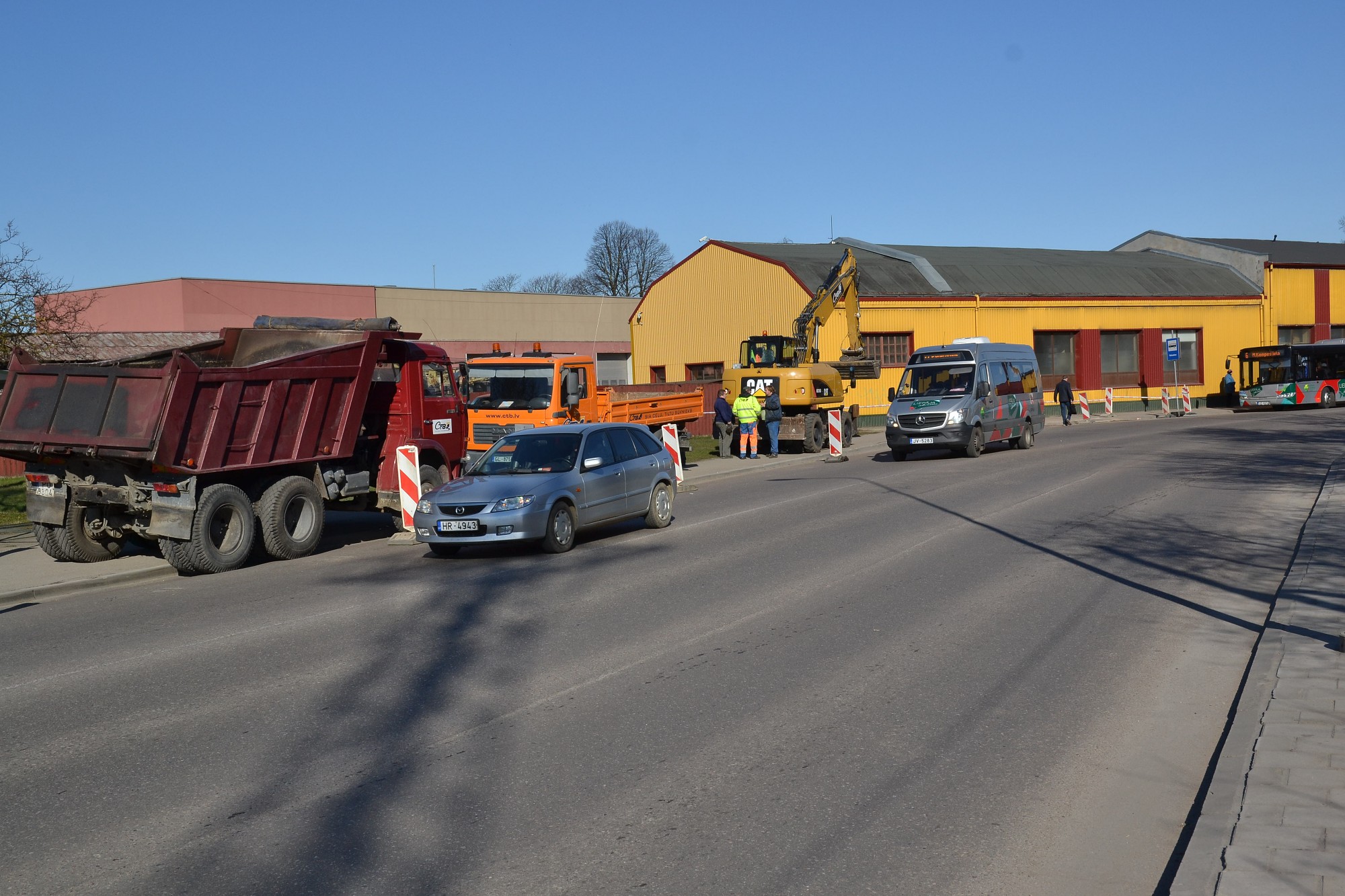 Raiņa ielas pārbrauktuves remontdarbu dēļ iespējama sabiedriskā transporta kavēšanās