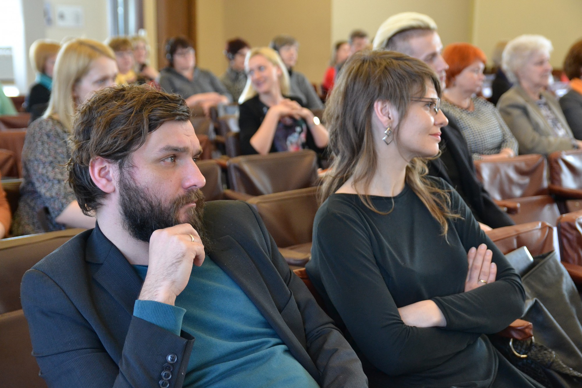 Iemācīt medijus lietot kritiski