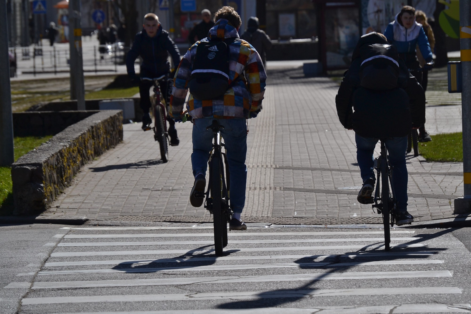 Velobraucējs notriec 86 gadus vecu pensionāri