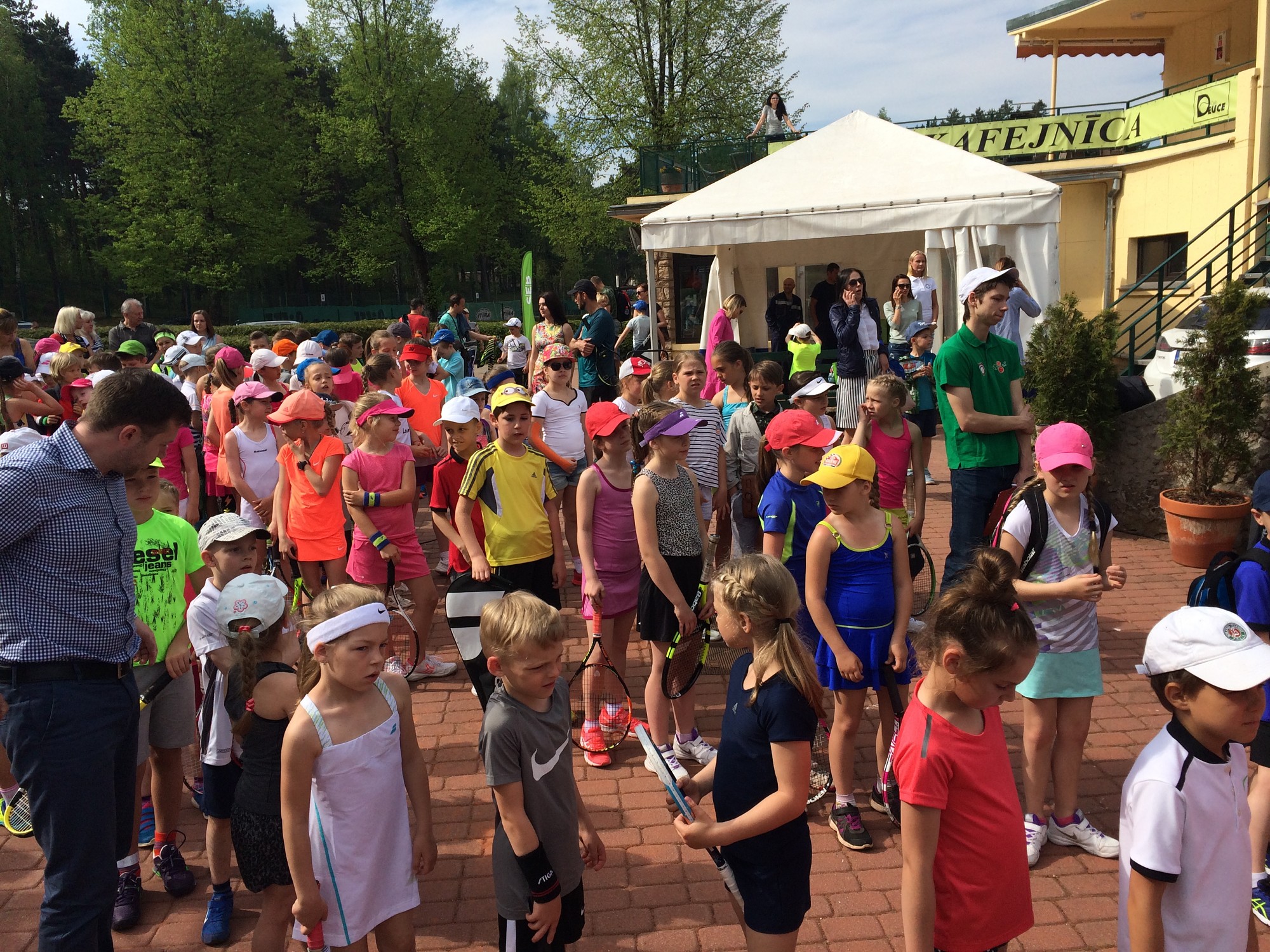 Tenisa festivālā iegūtas medaļas