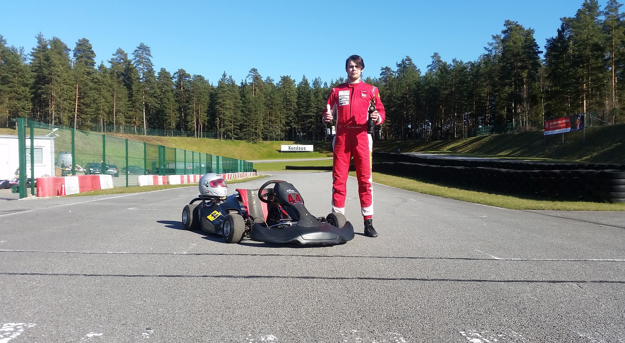 “Blue Shock Race” elektrokartings piedalās sacīkstēs Kandavā