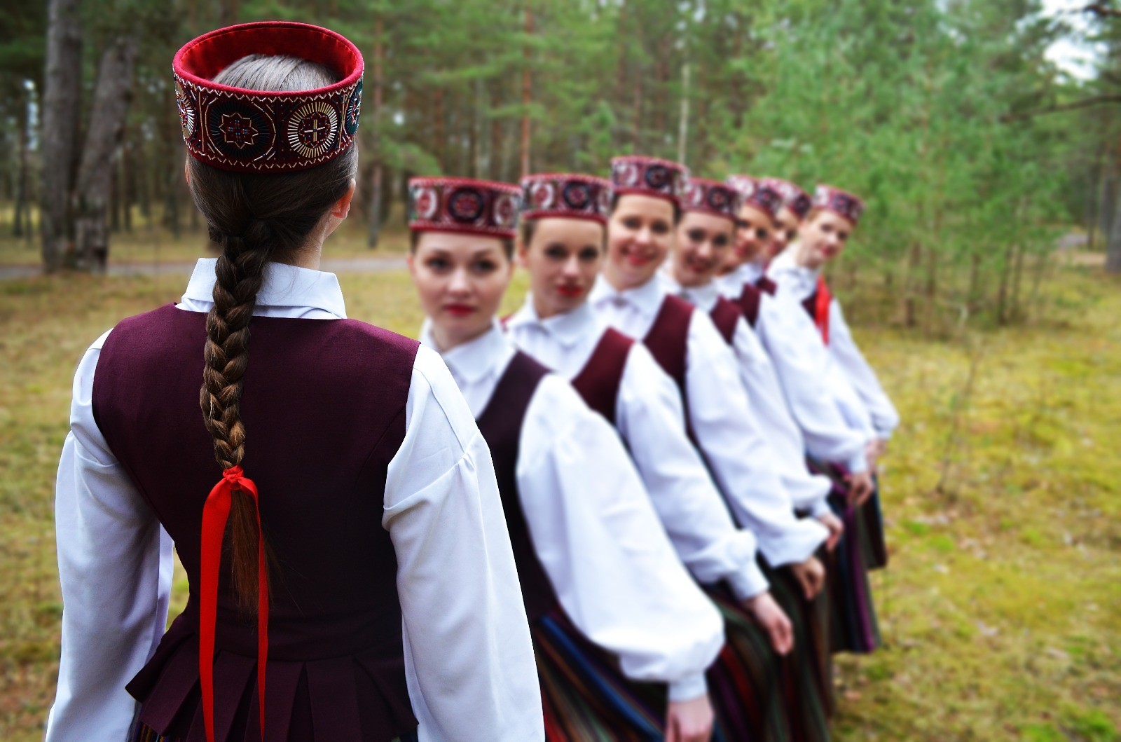 LiepU TDK “Banga” liepiņu darinātie vainagi – vizuļot vizuļo