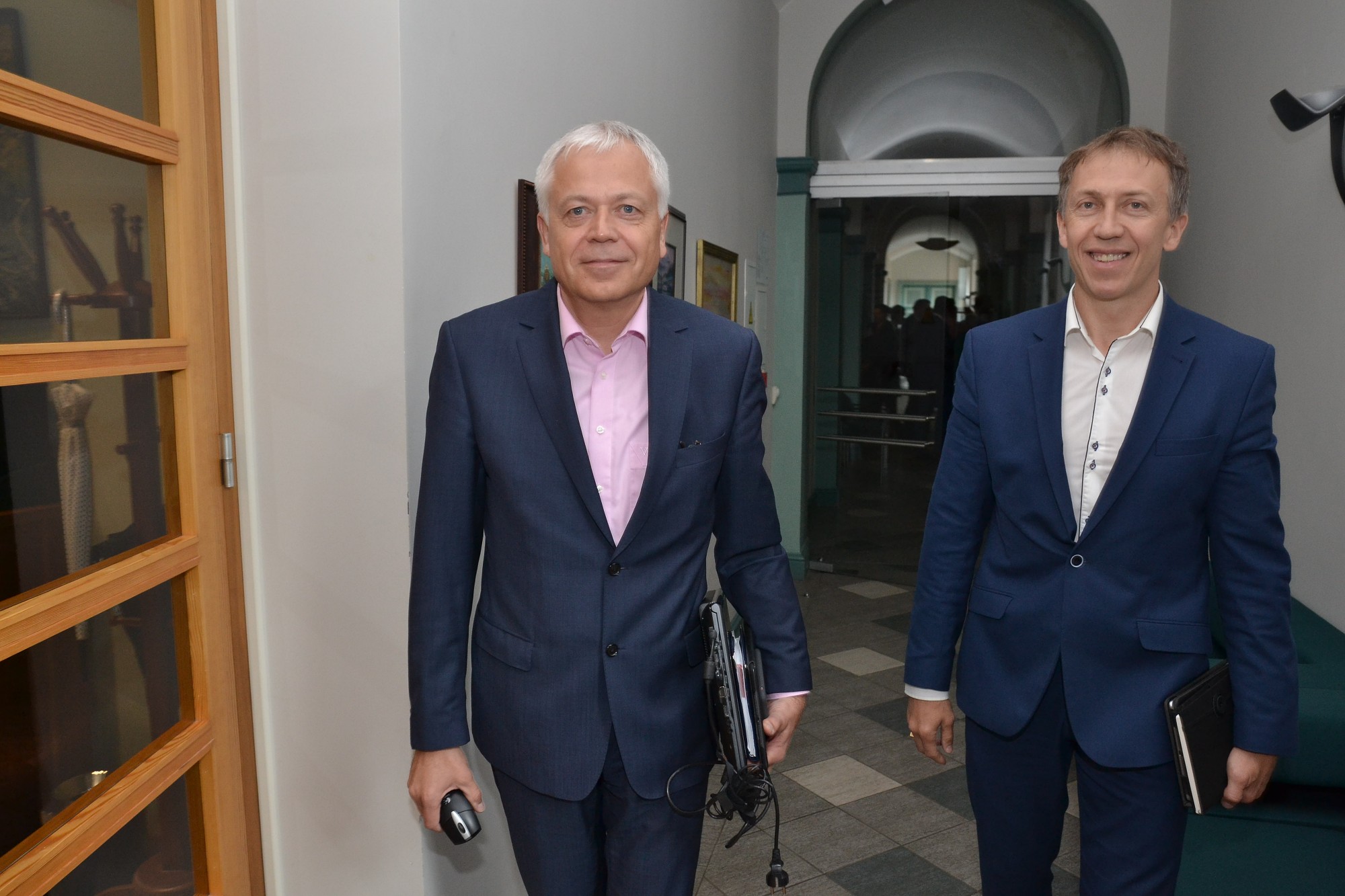 Vilnītis un Sesks neizslēdz sadarbību