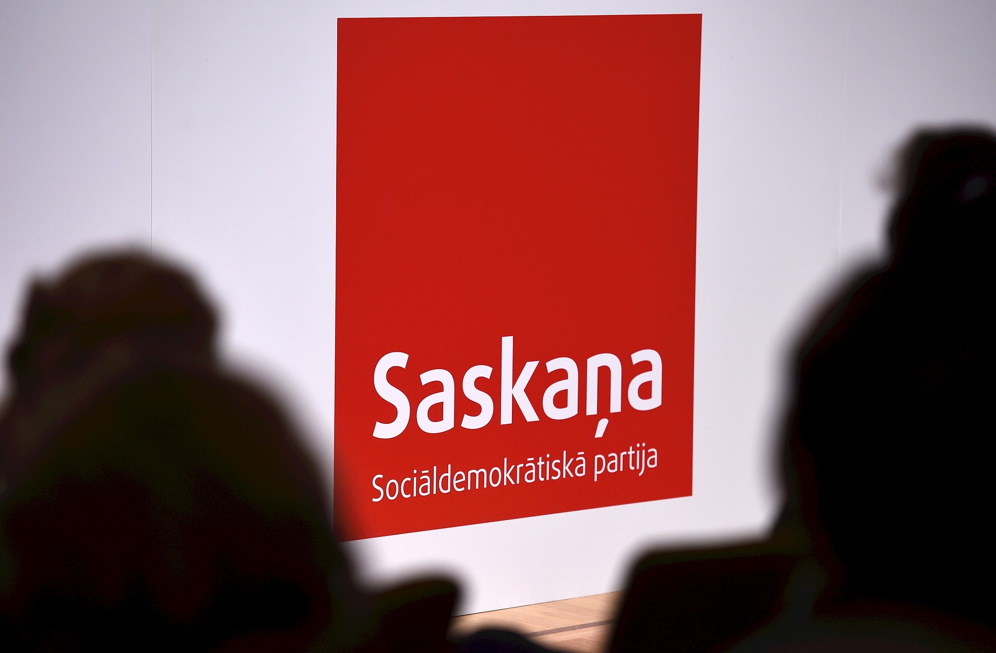 “Saskaņas” deputāts atvaļinās no VUGD