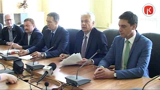 Sesks vismaz pagaidām saglabā Liepājas mēra krēslu
