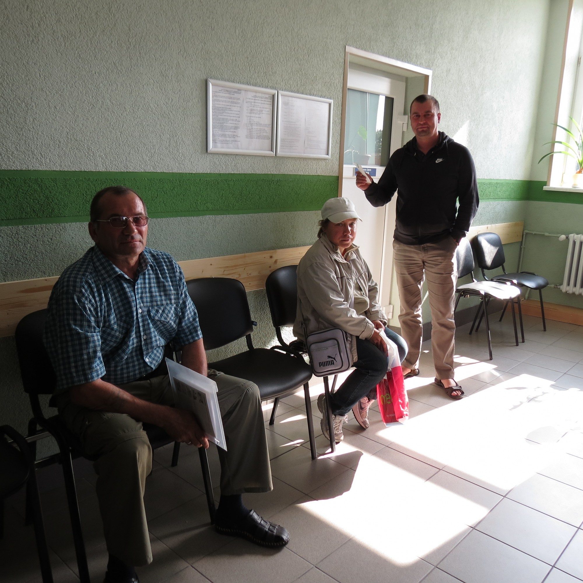 Pacienti izmanto iespēju šodien tikt pie ģimenes ārsta