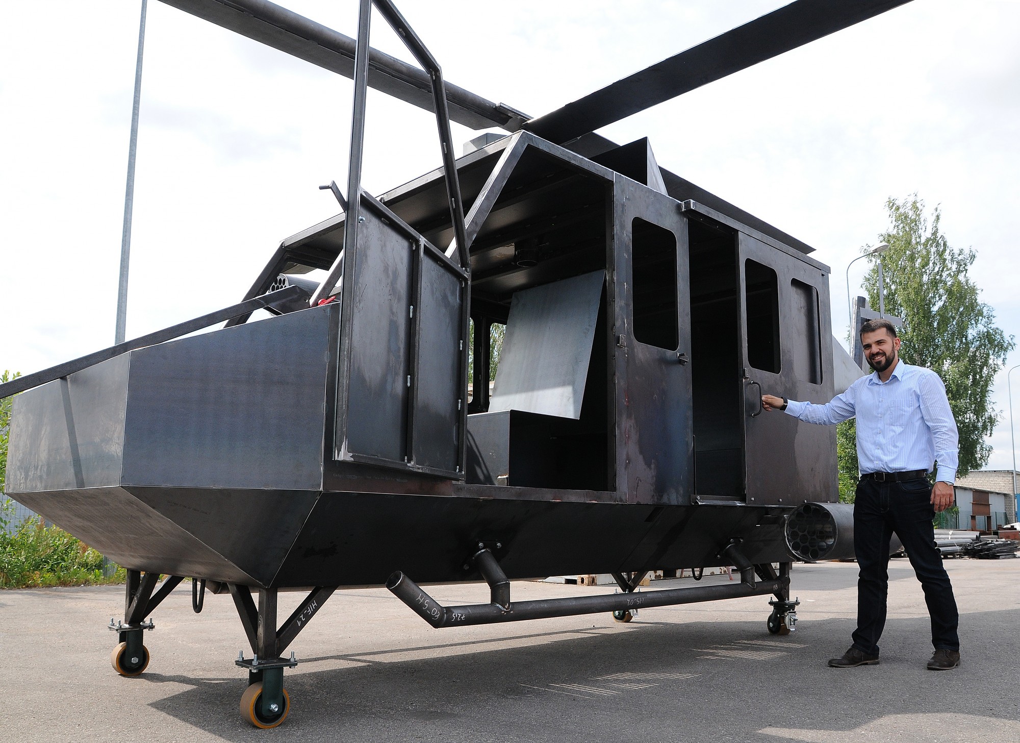 Sākumā helikopters, tad “Boeing”