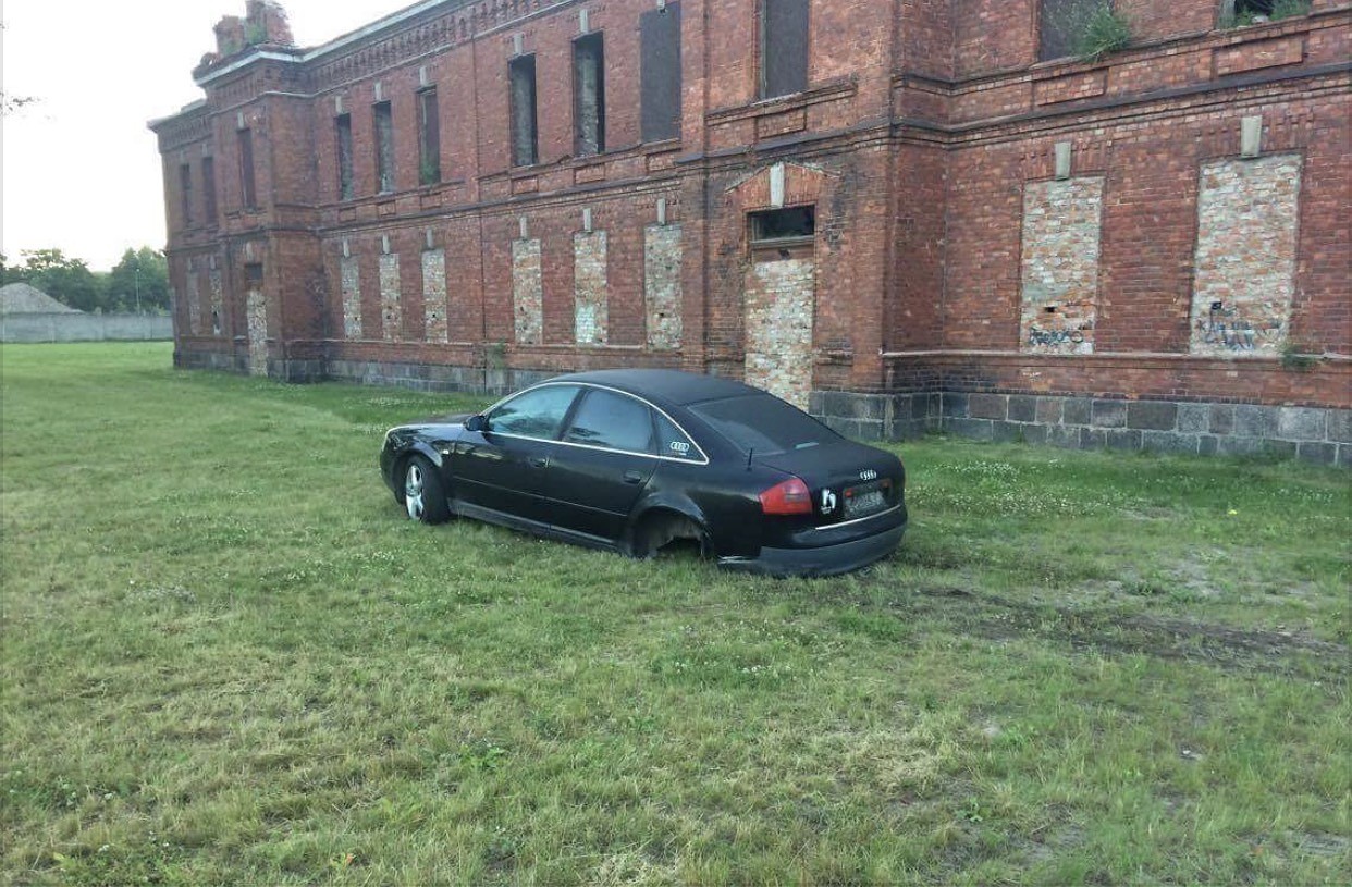 Gaida policijas rīcību bīstama braucēja apturēšanā