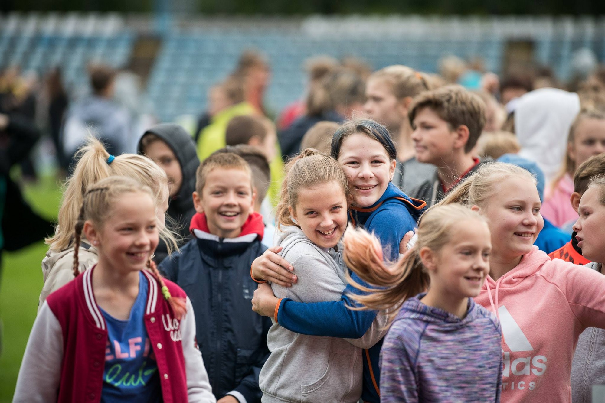 Ap 700 skolēnu izkustas Olimpiskajā dienā