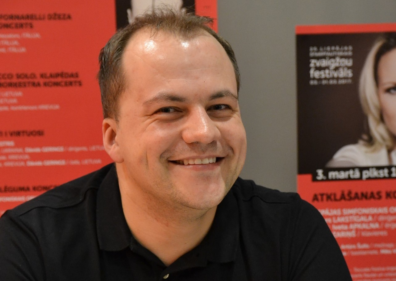 Valsts simtgades un citu jubileju zīmē